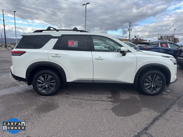 2024 Nissan Pathfinder SV photo 3