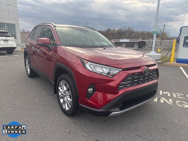 2020 Toyota RAV4 Limited photo 3