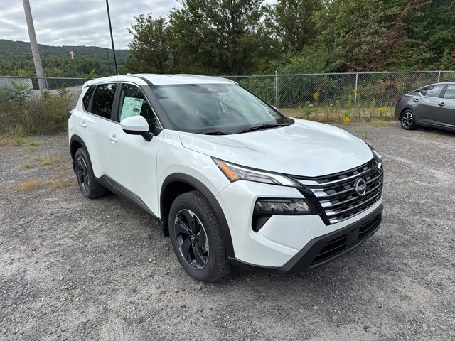 2026 Nissan Rogue SV photo 3