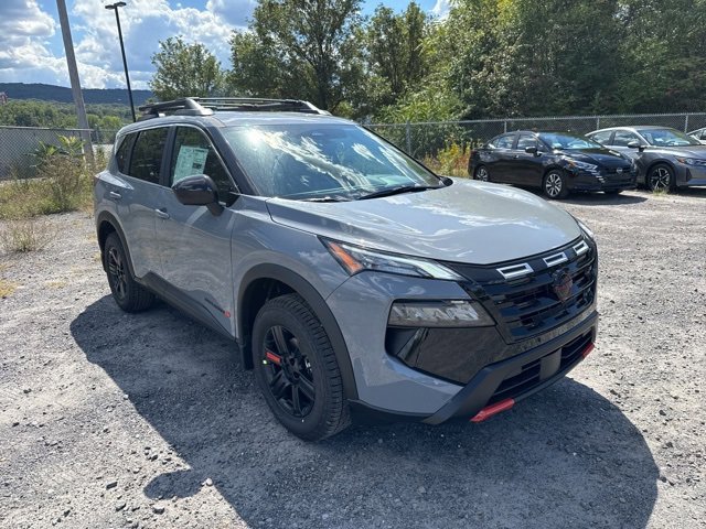 2026 Nissan Rogue SV photo 3