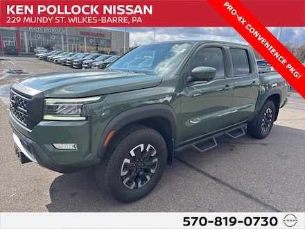2023 Nissan Frontier PRO-4X Crew Cab 4x4 PRO-4X Auto