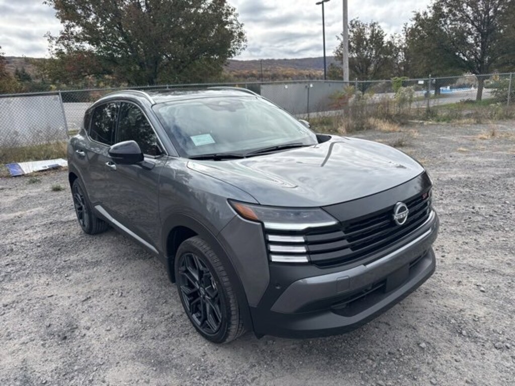 New 2026 Nissan Kicks SR SR AWD