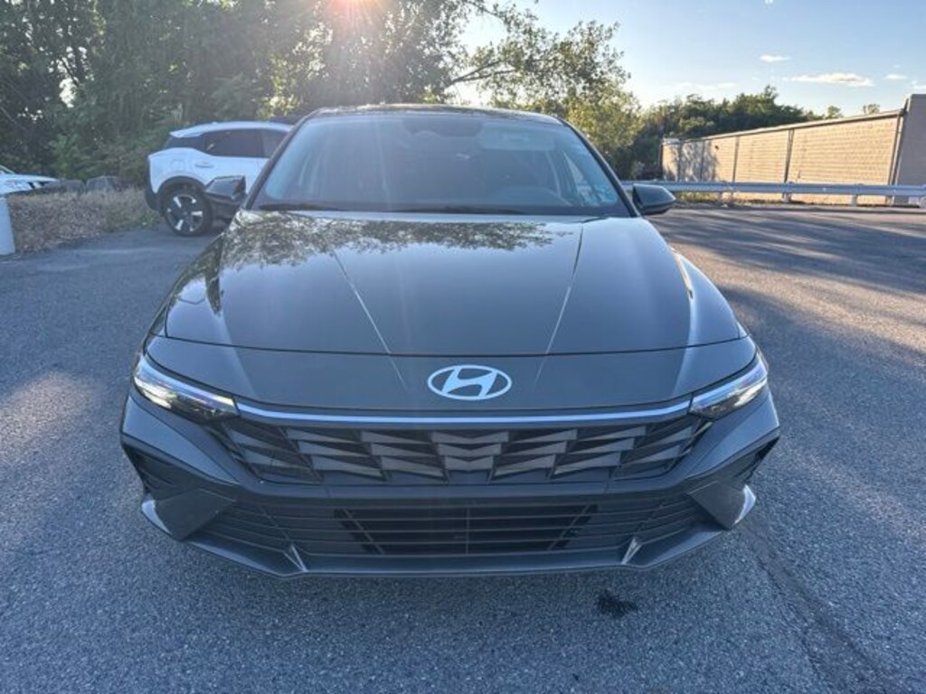 Used 2024 Hyundai Elantra SEL Sedan