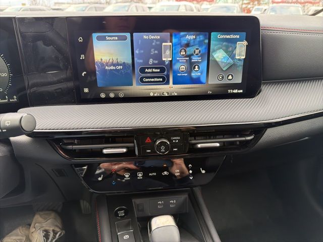 2026 Nissan KICKS SR AWD - Photo 9