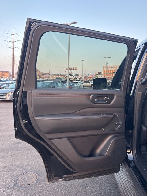 2026 Nissan Armada Platinum Reserve - Photo 19