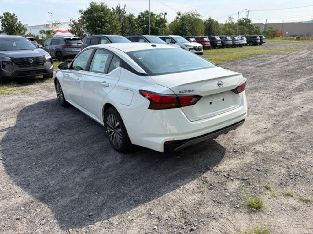 New 2026 Nissan Altima 2.5 SV Sedan