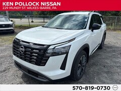 2026 Nissan Pathfinder Platinum SUV