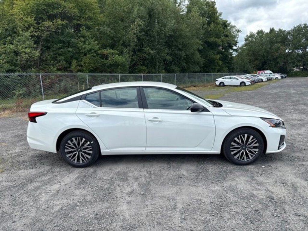 New 2026 Nissan Altima 2.5 SV Sedan