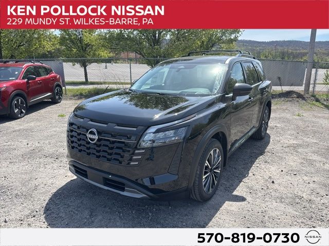 2026 Nissan Pathfinder Platinum 4WD's photo
