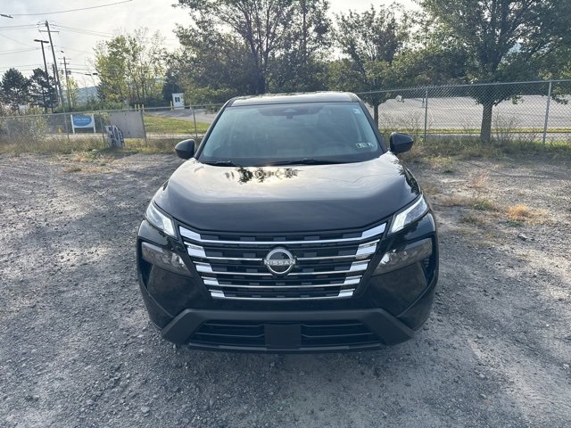2026 Nissan Rogue SV photo 2