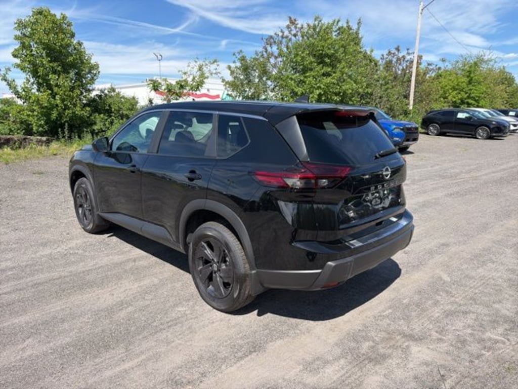 New 2026 Nissan Rogue SV SUV