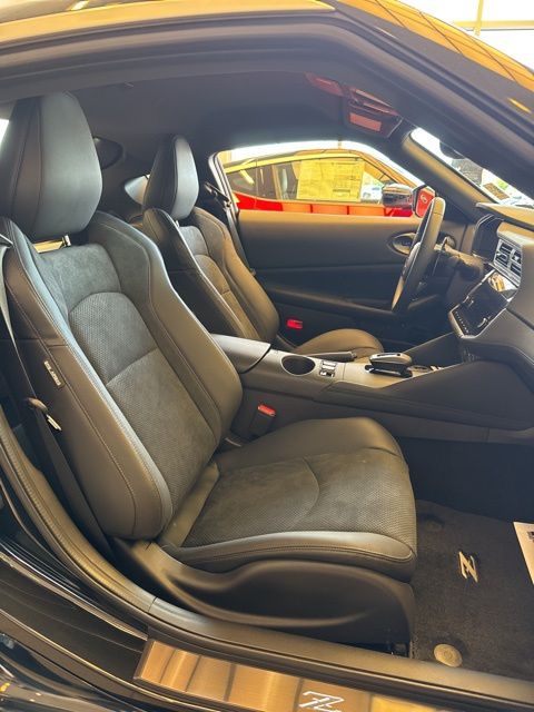 2025 Nissan Z Performance - Photo 11