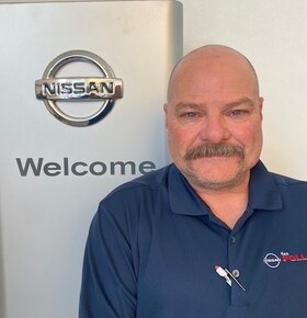 Staff member Eric Gerhartz from ID_1cf31db6f0b8