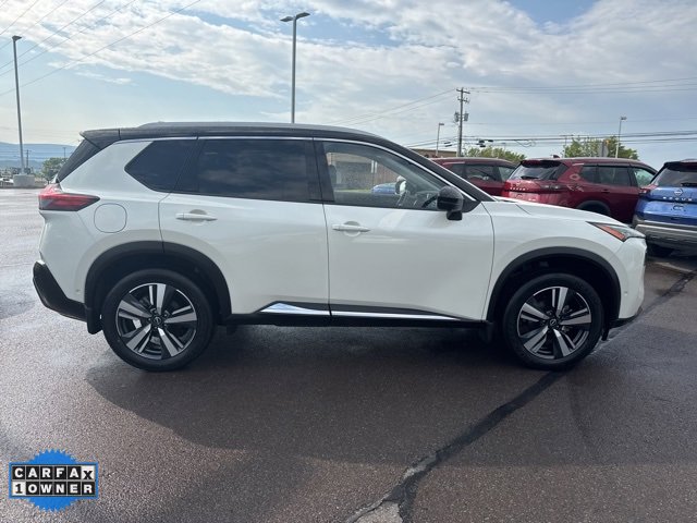 2023 Nissan Rogue SL photo 4