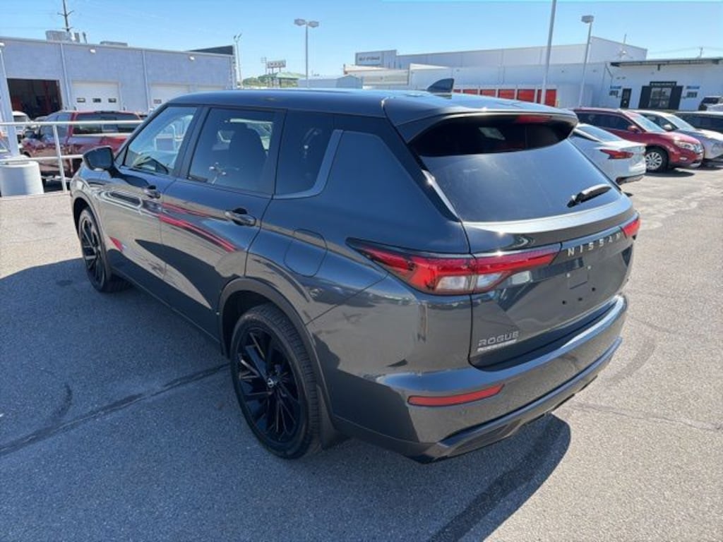 New 2026 Nissan Rogue Plug-In Hybrid SL SUV