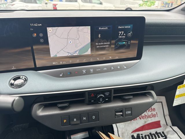 2026 Nissan LEAF Platinum+ - Photo 18
