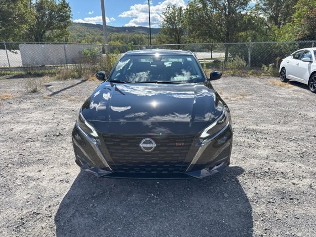 New 2025 Nissan Altima SR SR AWD