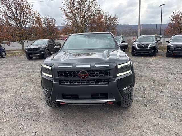 2026 Nissan Frontier PRO-4X Crew Cab photo 2