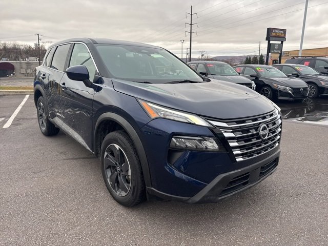 2024 Nissan Rogue SV photo 2