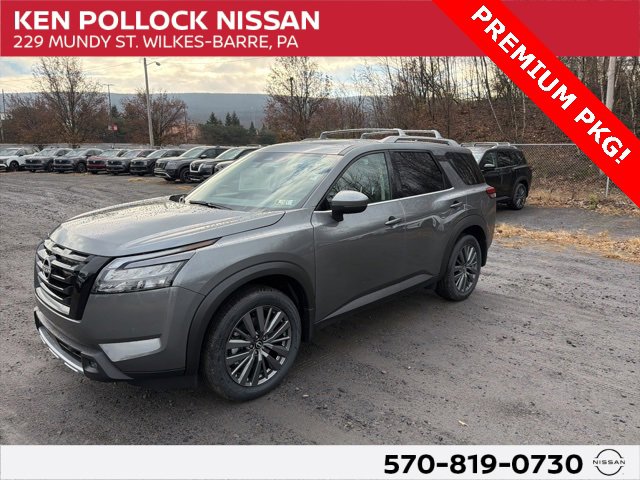 2025 Nissan Pathfinder SL's photo