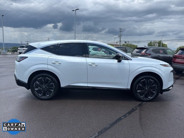 2025 Nissan Murano Platinum photo 2