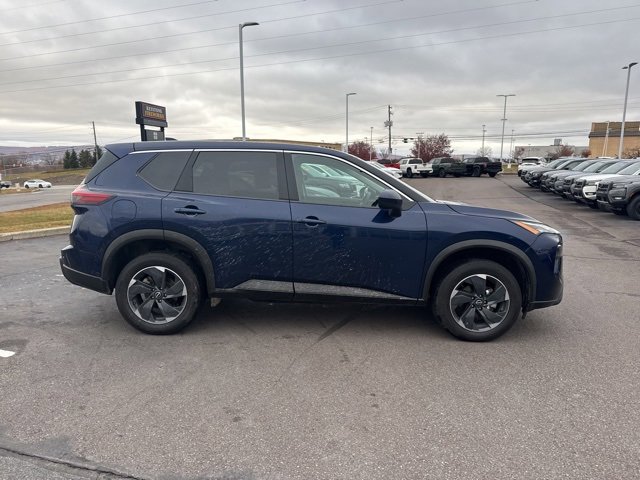 2024 Nissan Rogue SV photo 3