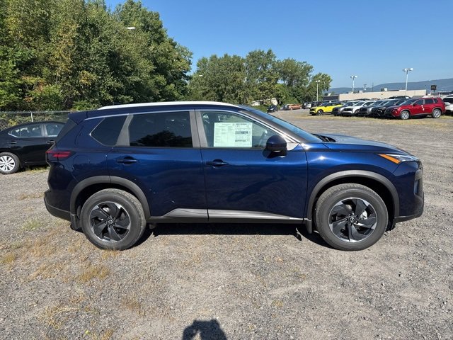 2026 Nissan Rogue SV photo 3