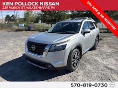 2025 Nissan Pathfinder Platinum Platinum 4WD