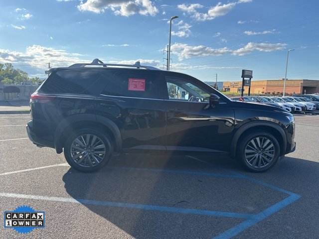 2025 Nissan Pathfinder SL photo 4