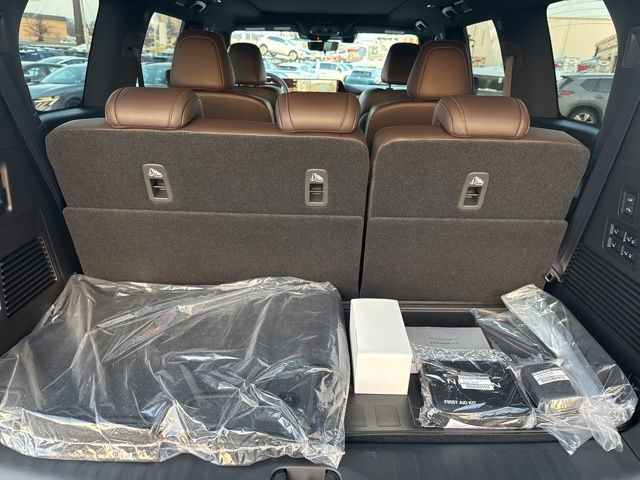 2026 Nissan Armada Platinum Reserve - Photo 32