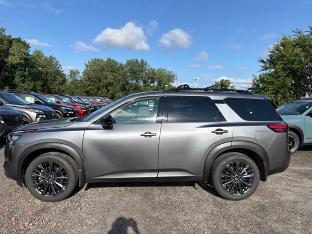 New 2026 Nissan Pathfinder SL SUV