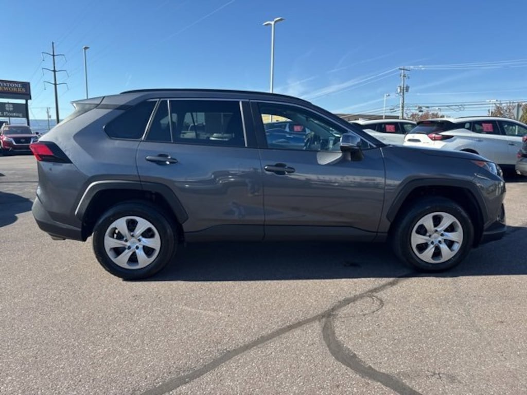 Used 2021 Toyota RAV4 LE LE AWD