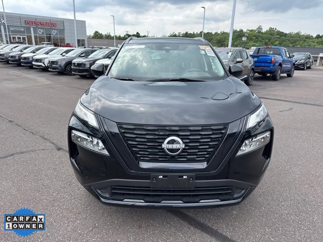 2023 Nissan Rogue SV photo 2