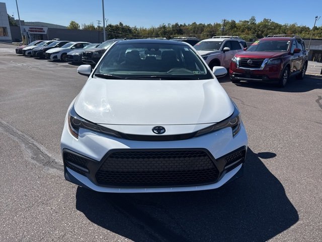 2022 Toyota Corolla SE photo 2
