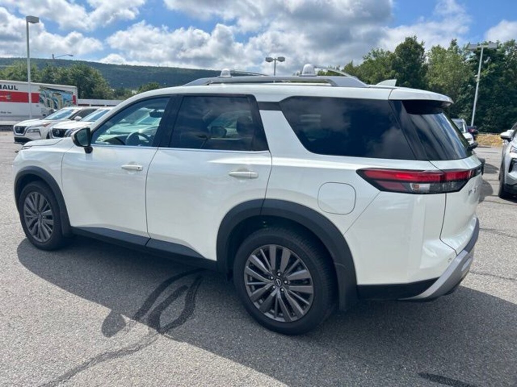 Certified 2023 Nissan Pathfinder SL SUV