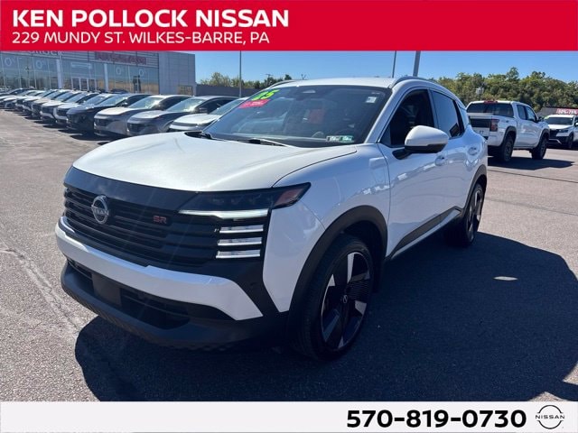 2025 Nissan Kicks SR AWD