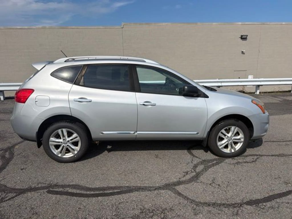 Used 2015 Nissan Rogue Select S SUV