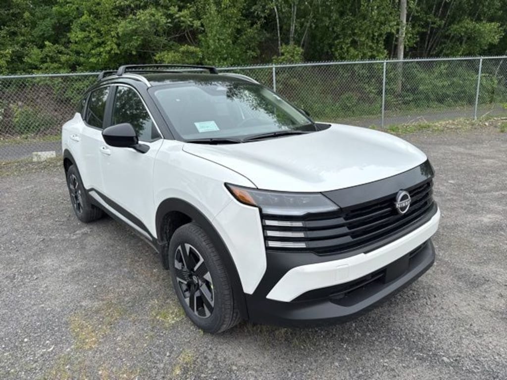 New 2026 Nissan Kicks SV SUV