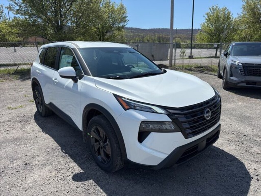 New 2026 Nissan Rogue SV SUV