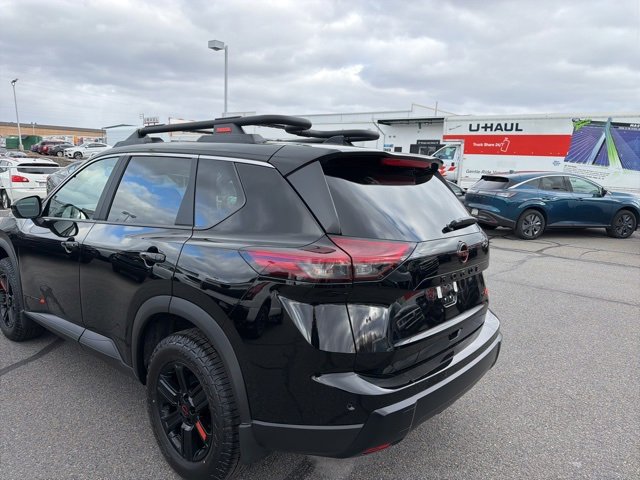 2026 Nissan Rogue SV photo 2