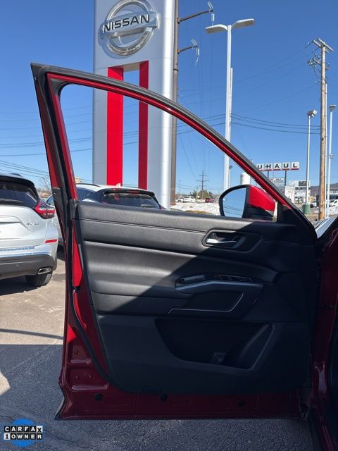 2023 Nissan Pathfinder SL - Photo 10