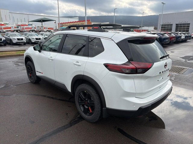 2026 Nissan Rogue SV photo 2
