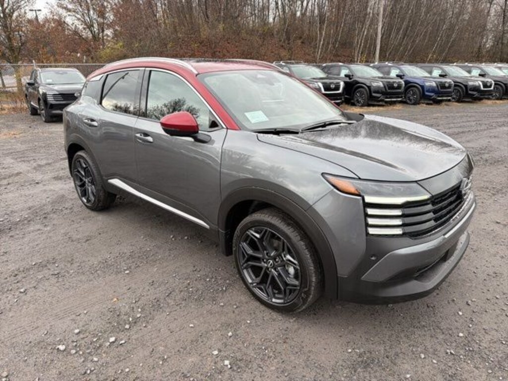 New 2026 Nissan Kicks SR SUV