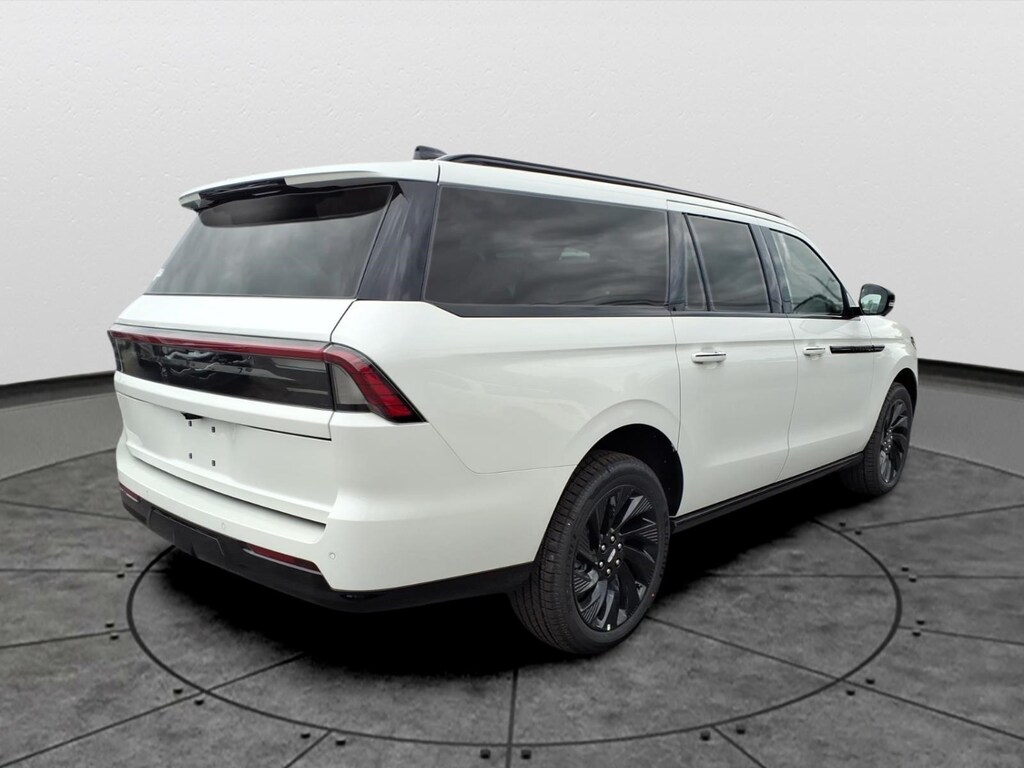 New 2026 Lincoln Navigator L Reserve SUV