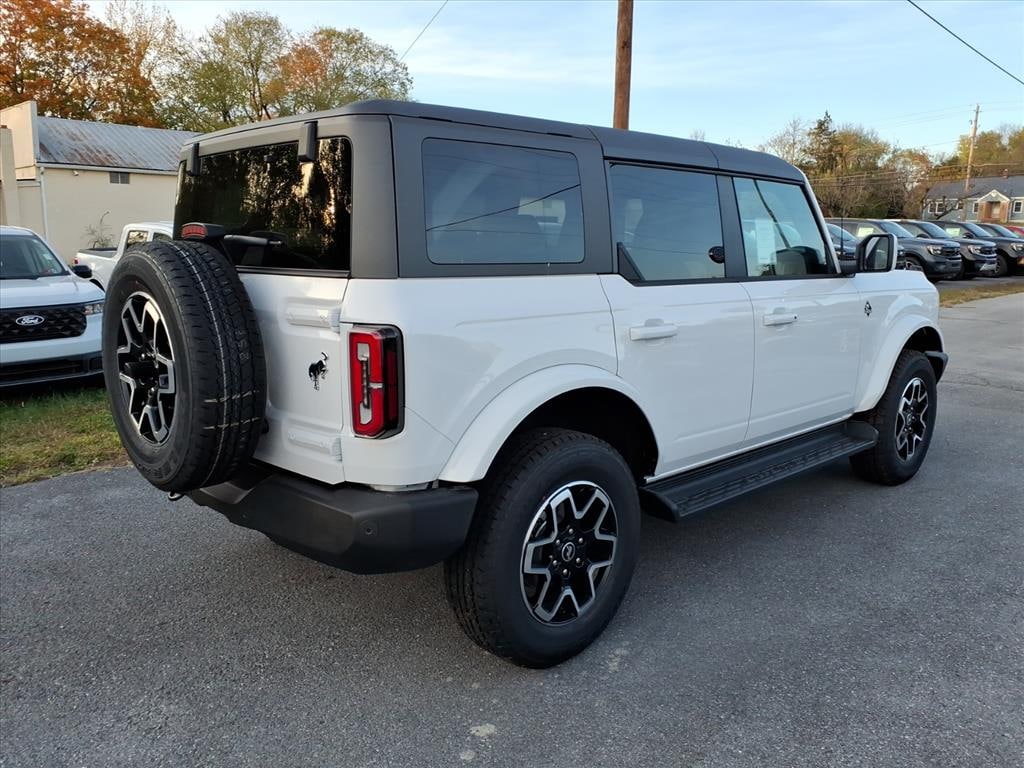 New 2025 Ford Bronco Outer Banks SUV