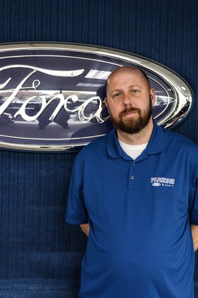 Staff member Shawn Neff from ID_6e90d1dbe2e4