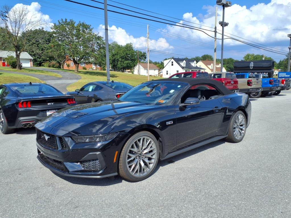2025 Ford Mustang GT Premium Convertible - Photo 11