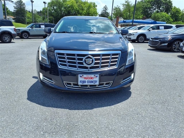Used 2013 Cadillac XTS Luxury Collection with VIN 2G61P5S39D9212933 for sale in Martinsburg, WV