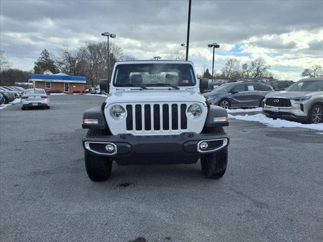 Used 2023 Jeep Gladiator Sport with VIN 1C6HJTAGXPL539383 for sale in Martinsburg, WV