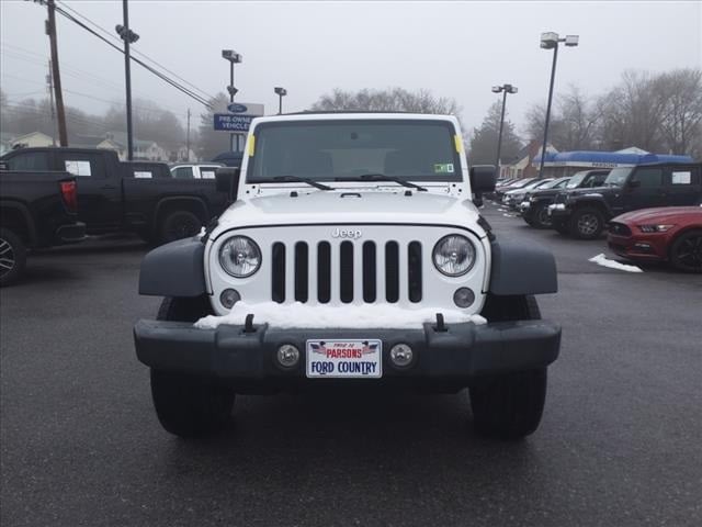 Used 2018 Jeep Wrangler JK Unlimited Sport with VIN 1C4BJWDG2JL817924 for sale in Martinsburg, WV